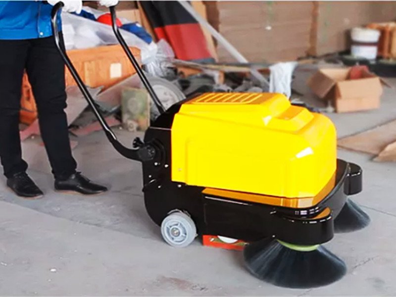 Benefits of Using Manual Walk Behind Sweeper Pivot Machinery